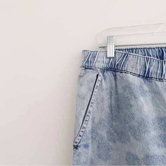 H&M Loose Fit Denim Pull On Pant Acid Wash Light Blue Wide Leg Hidden Drawstring - Picture 3 of 7